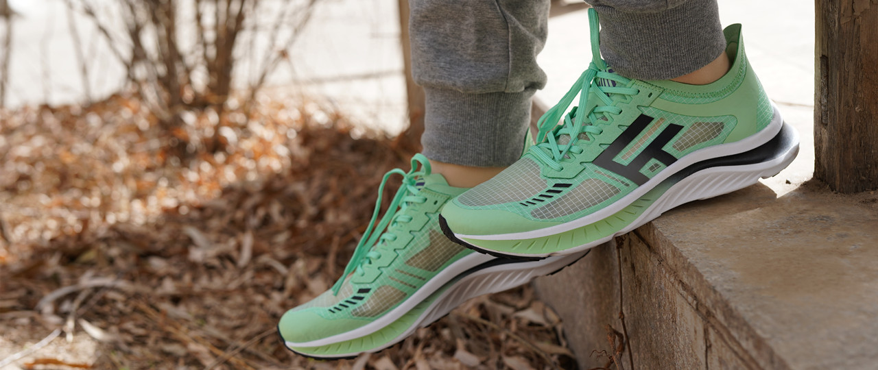 FREETIE轻云缓震竞速跑鞋轻薄透气鞋垫还抑菌