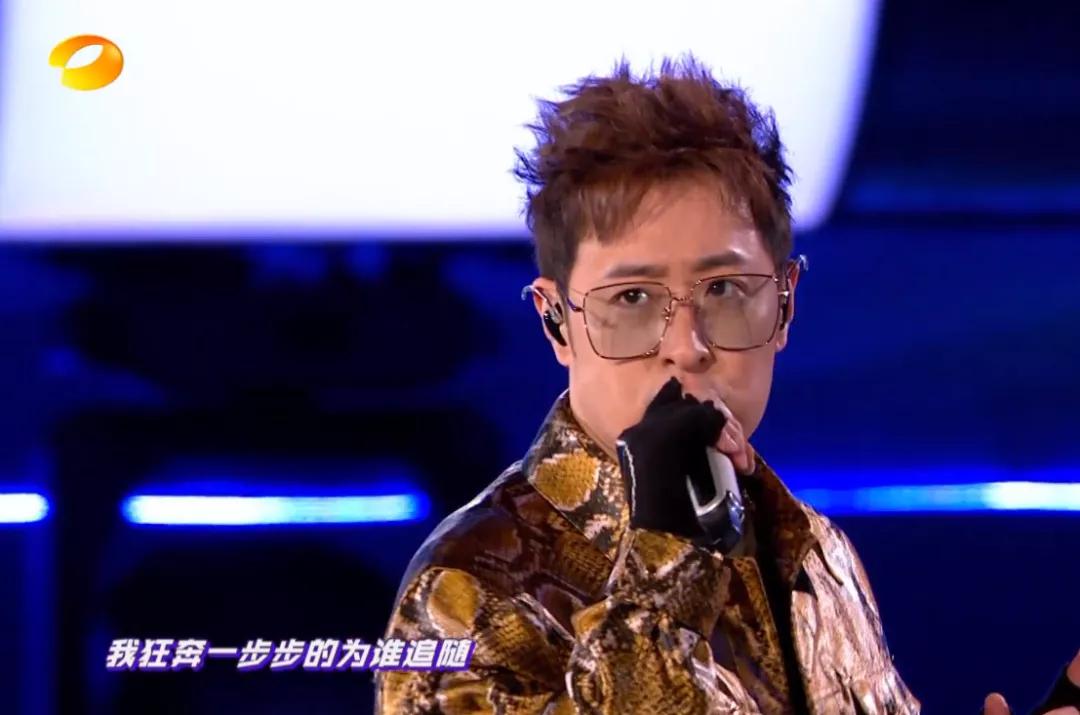 湖南跨年晚会暴露明星真实状态：谢霆锋素颜状