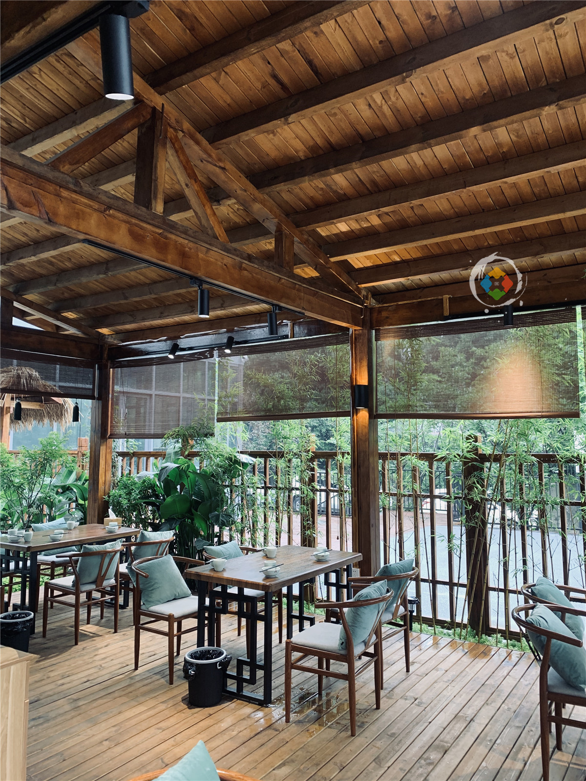 重庆人最爱吃的10家江湖菜，网红餐厅口碑差，饭粑跎不愧是老字号