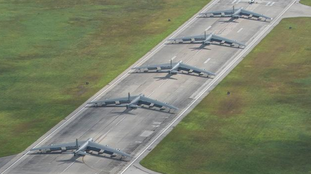 刚秀完肌肉，美军就撤走关岛的轰炸机，这番迷之操作有何深意？