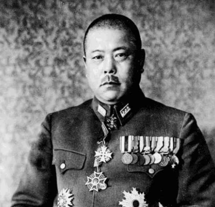1955年“战犯”卫立煌返回大陆，为何惊动六大元帅亲自作陪？