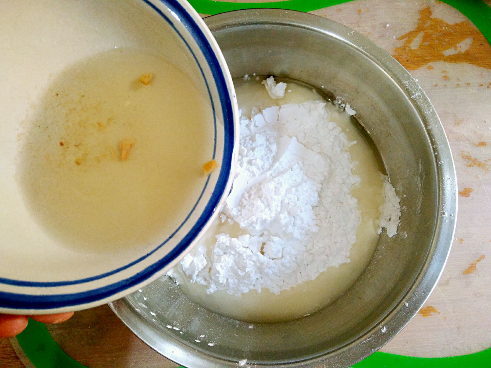 廣式蘿蔔糕，鹹甜軟糯、美味營養高，做法簡單，分分鐘就能學會