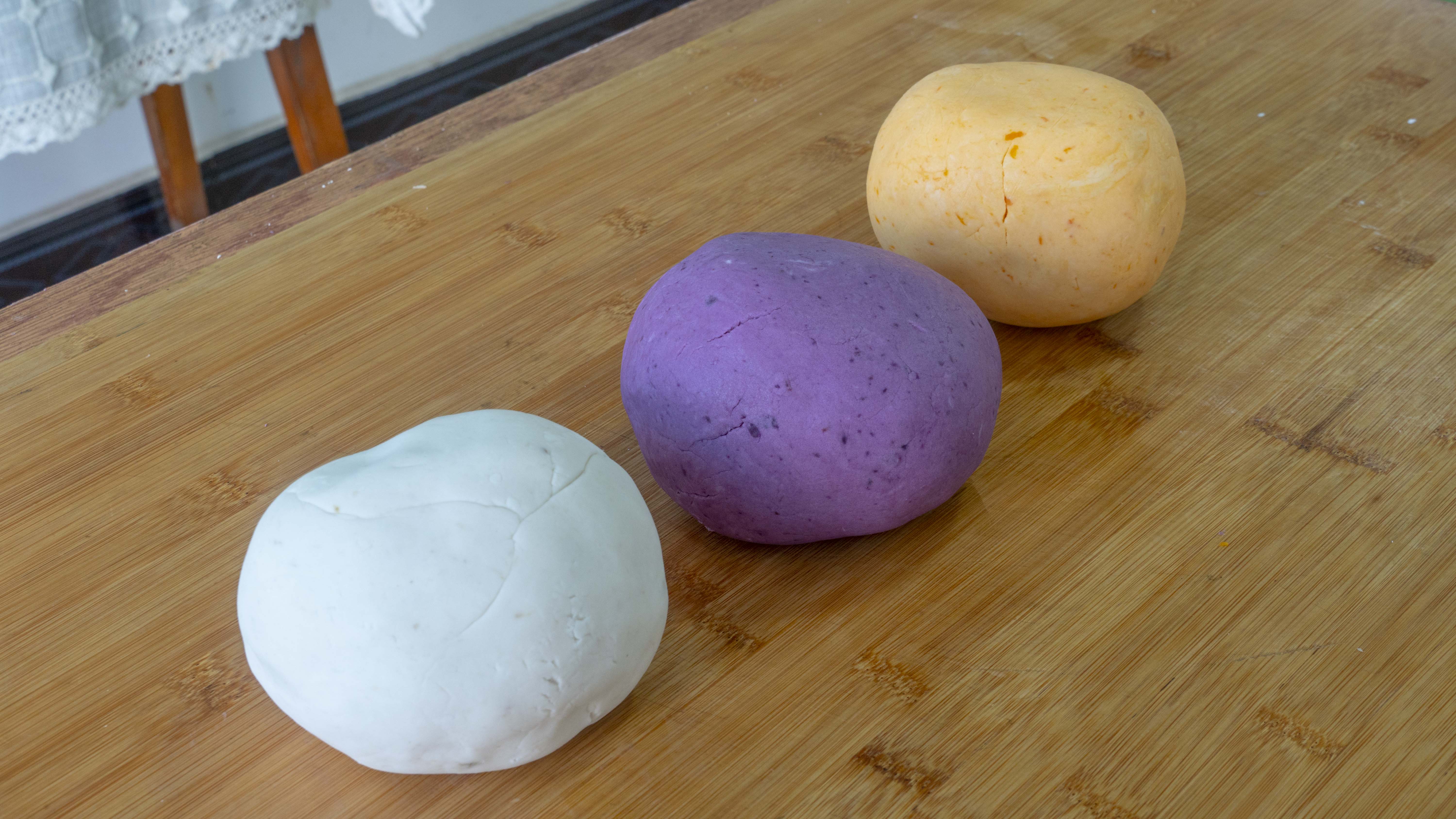 自製三色薯片，不用土豆，南方特色做法，又酥又脆，比買的好吃