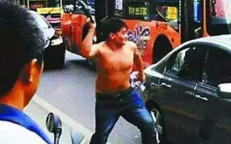 污蔑中国,还拒不道歉!“白眼狼”耐克,为何