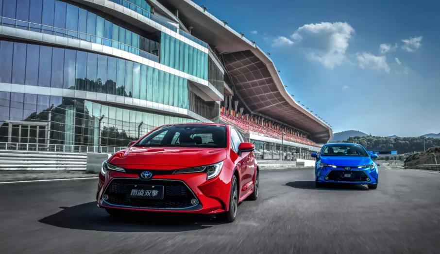 汉兰达不再独领风骚，卡罗拉、雷凌后哪款丰田车型能封神？