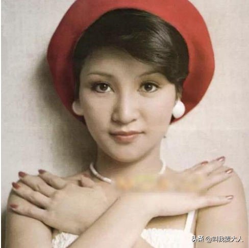 香江美人狄波拉的成名史，及她和谢贤、赌王之