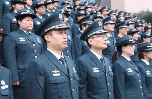 “军队文职”报名时间将到，预计招录约3万人，专科生也可报考