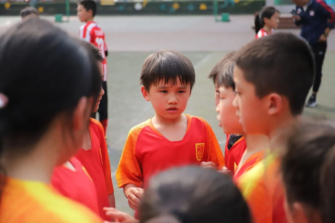 奔跑吧，足球少年——天府新区南湖小学2021班级足球联赛掠影