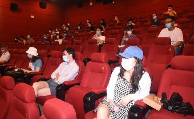 运营成本高昂、优质新片缺乏，影院复工背后的