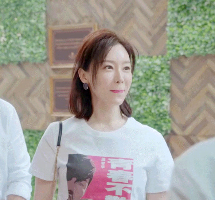 央视《谁说我结不了婚》热播，陈数演技好脸却僵了，与童谣似母女