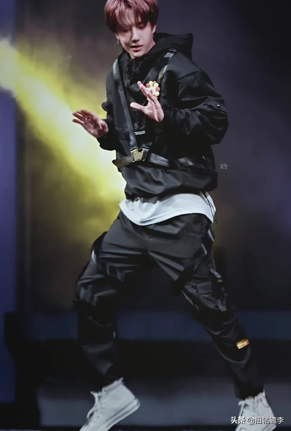 明星中的专业舞者王一博，用实力向大家证明自