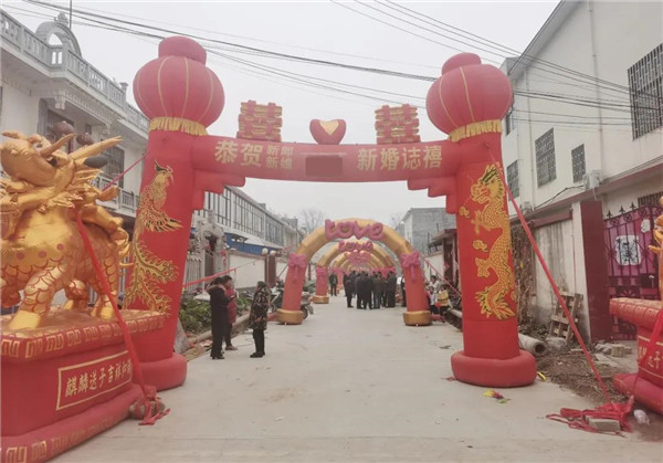 大運(yùn)重卡做“婚車”，祝福新人永長(zhǎng)久