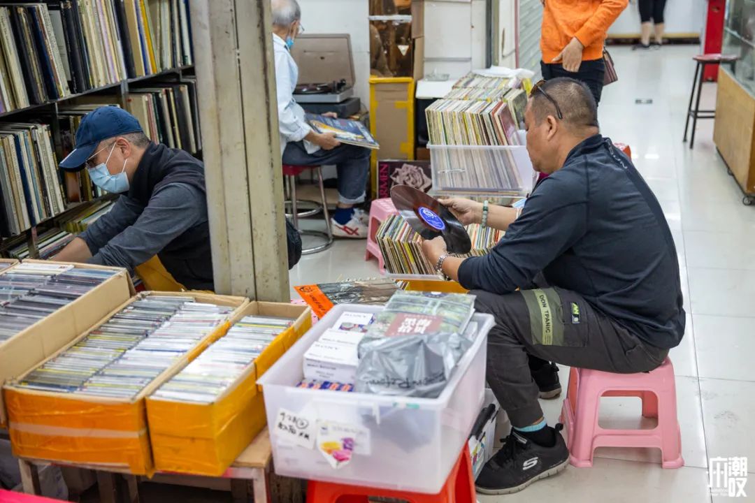 广州旧货市场里的“宝藏”，见证了几代人的回忆