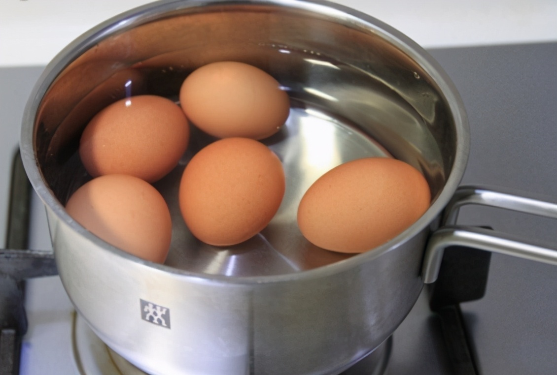 图片[3]-煮鸡蛋做法步骤图 好剥壳-起舞食谱网