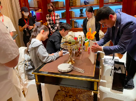 郎朗吉娜疑购北京1.8亿别墅，装修奢华富丽堂皇，数十人陪同看房