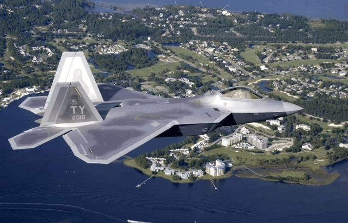 歼20与F-22相差甚远？原来我们一直都被骗了！单挑胜率谁更高