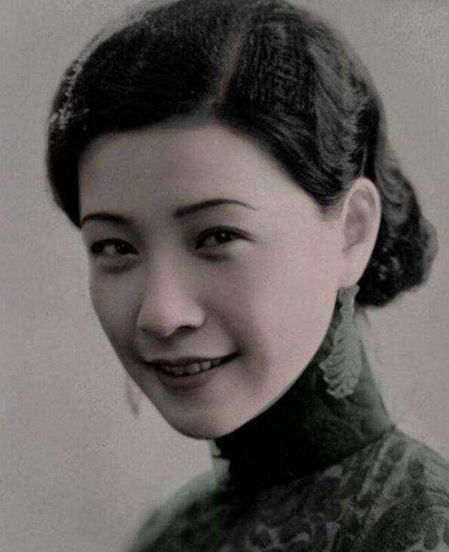 阮玲玉临终前有多惨：丈夫掌掴，自己喝毒粥，