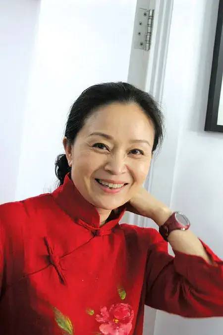 媽媽專業(yè)戶劉莉莉：演“巧姑”成名，生活中卻“杵窩子”