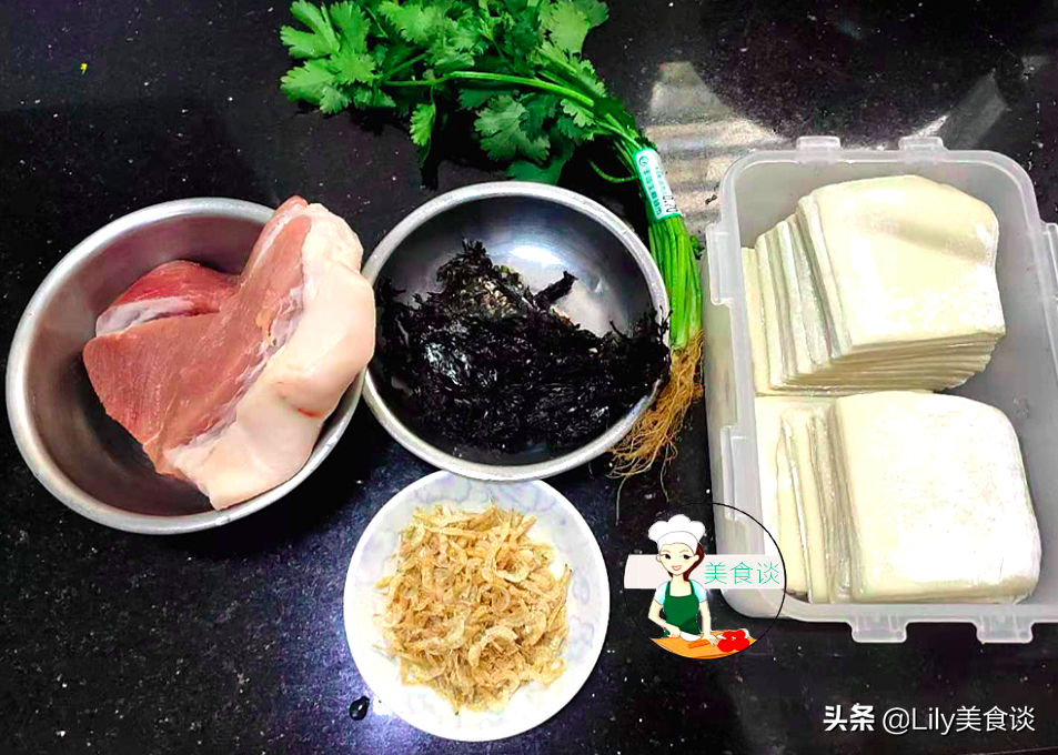 冷天包饺子别再用韭菜了，用此菜鲜甜营养，一咬满嘴爆汁，吃嗨了