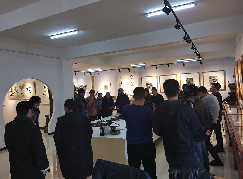 墨吼——姚兴文艺术展在个山美术馆隆重举行