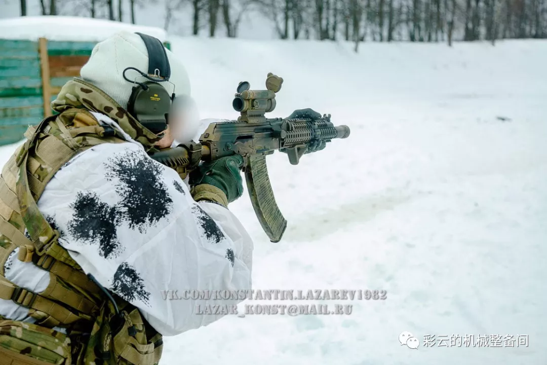 拥有多种口径的AK-100系列，一开始就为了恰烂钱