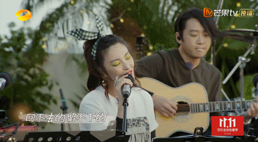 張雨綺新戀情曝光：“這次她看男人的眼光終于好了！”