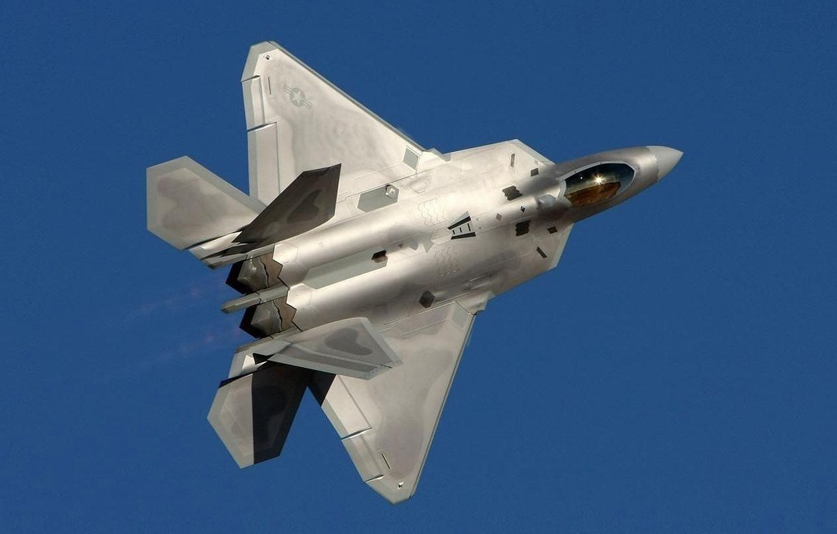 ��ý�߶ȹ�ע��31ս�����Ƽ�F22��F35֮����Ϊ����F35����