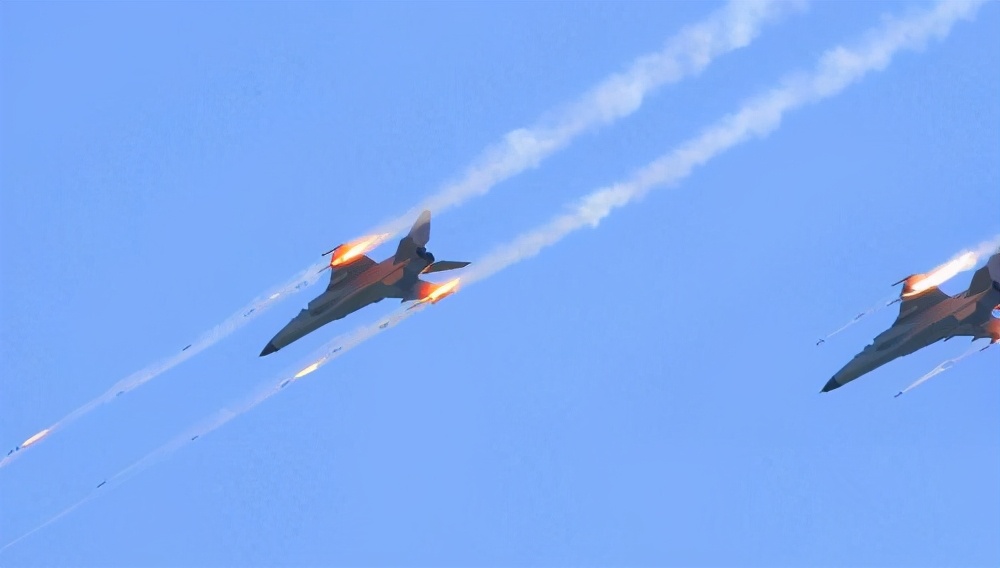 �ߺ�-7A��δ�������ݺ��ֽ�ɫ����ý���ߺ�-7A���κ�ʱ��Σ��