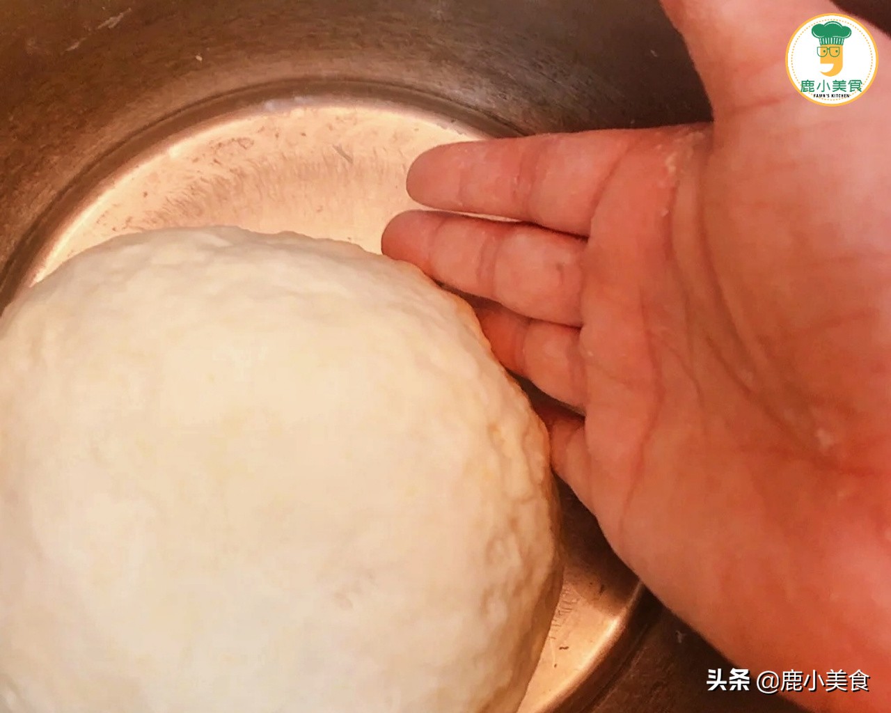 春節早餐怎能少了炸油條，牢記3個竅門，油條酥脆蓬鬆，美味滿足