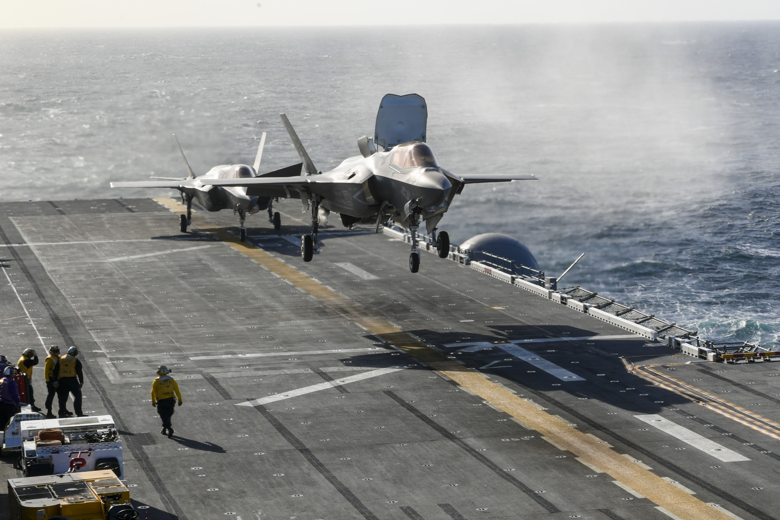 中美交锋！F35现身南海，美军挑衅得寸进尺，中国已划出红线