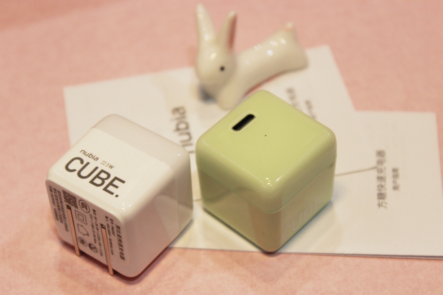 给手机来颗糖，努比亚方糖快速充电器使用评测