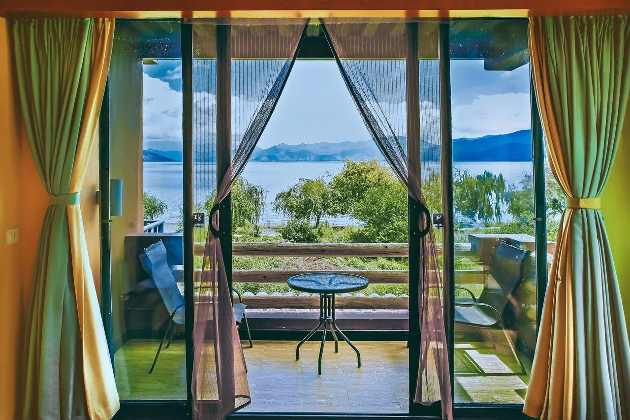 Coming to Lugu Lake will make people wonder if they are willing to forget the time and forget themselves in their dreams