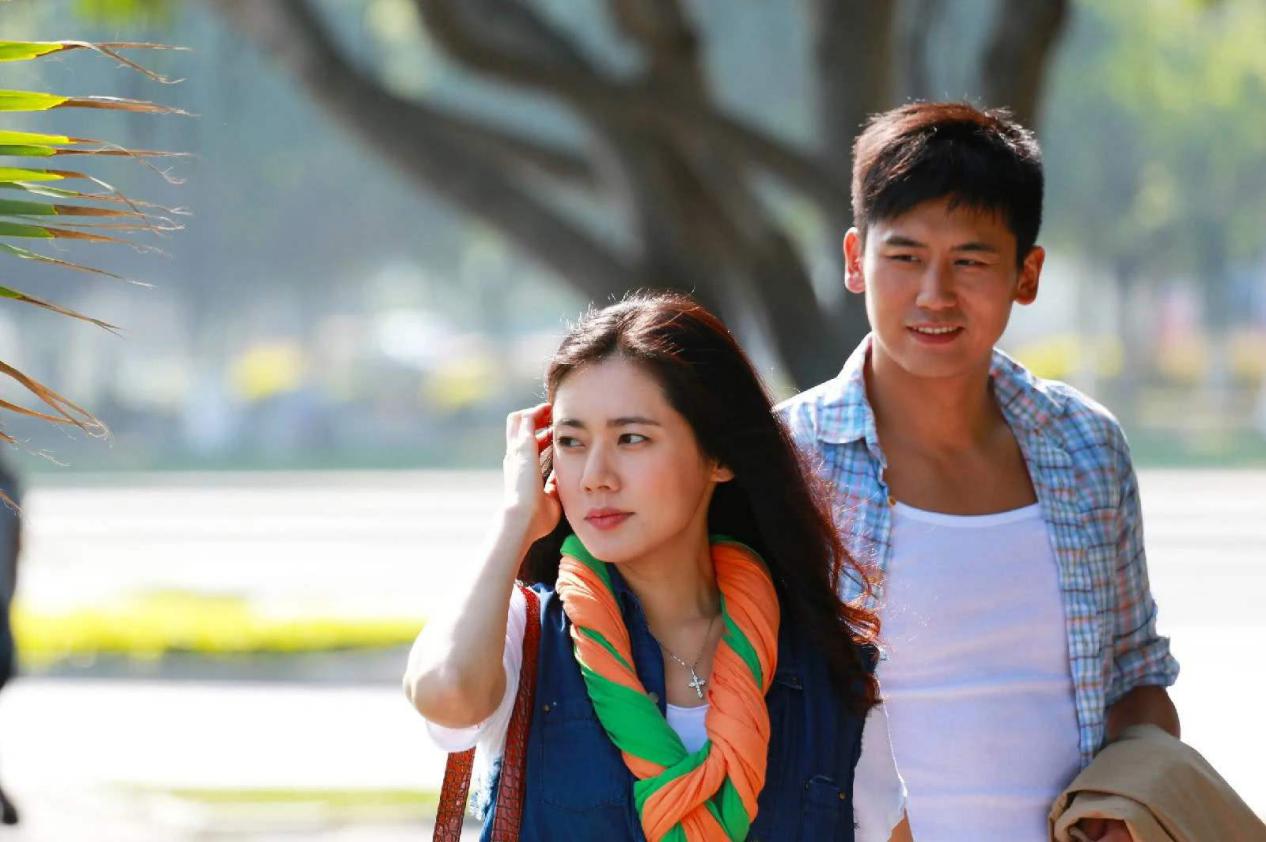 于晓光的\"沙雕\"日常，对老婆秋瓷炫太直