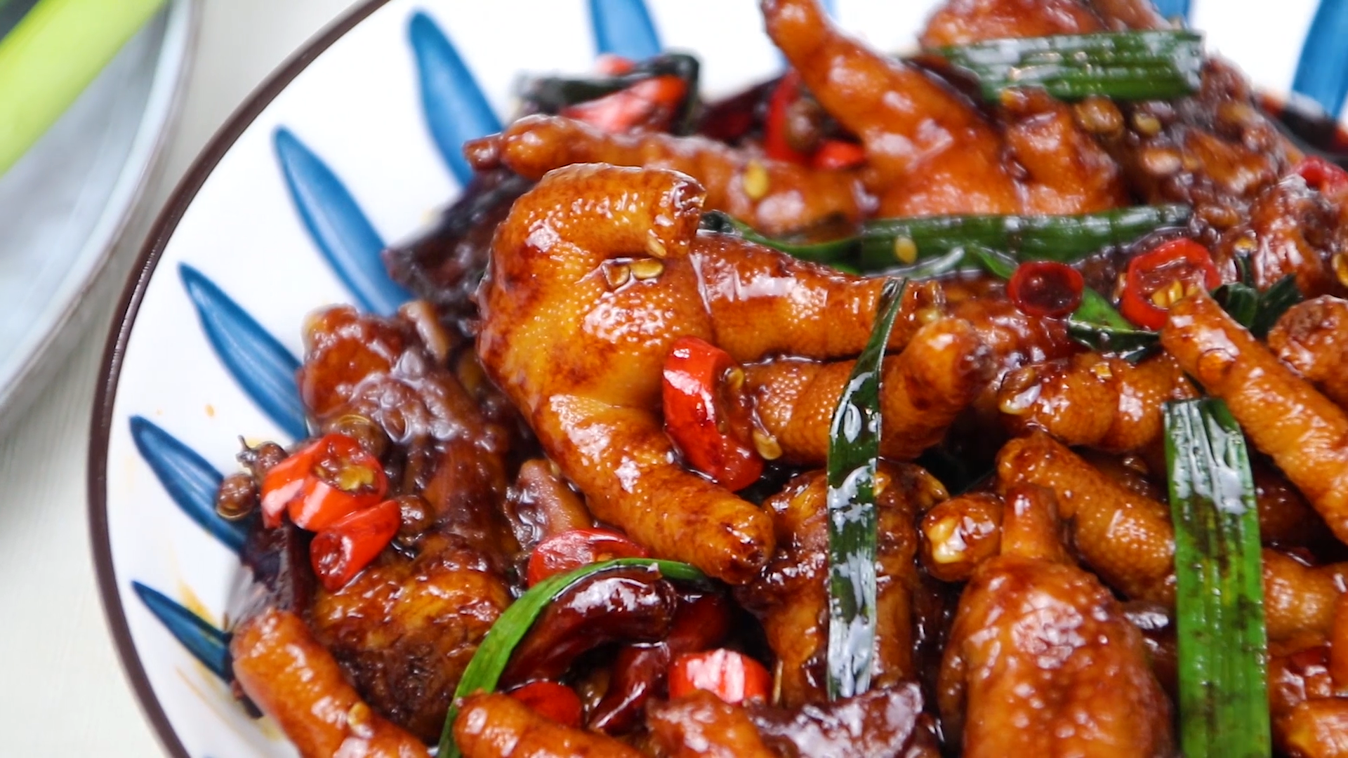做香辣滷雞爪原來這麼簡單，好吃解饞，下酒又下飯，上桌就被搶光