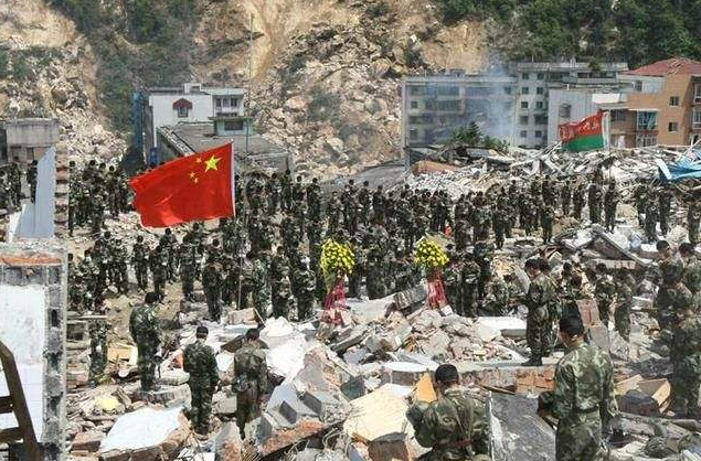 为何如今没人敢惹中国？只因12年前的一次意外，展示中国真正实力