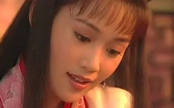 赞美女子的优美古风句子，形容一个女人很有古风图片