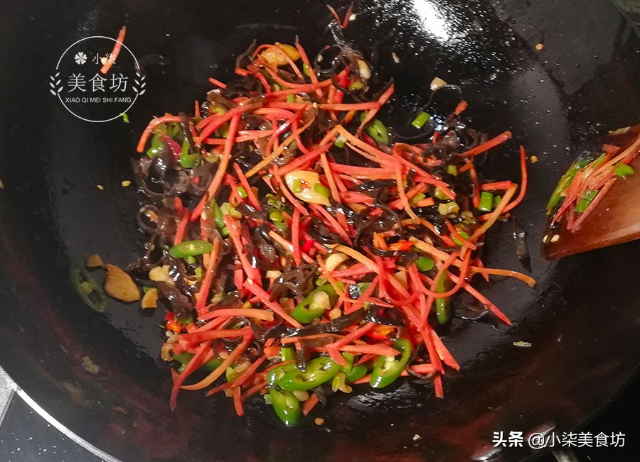 图片[13]-鸡蛋打在豆腐里 这道菜火了 做法超级简单 好吃的快要飞起来了-起舞食谱网