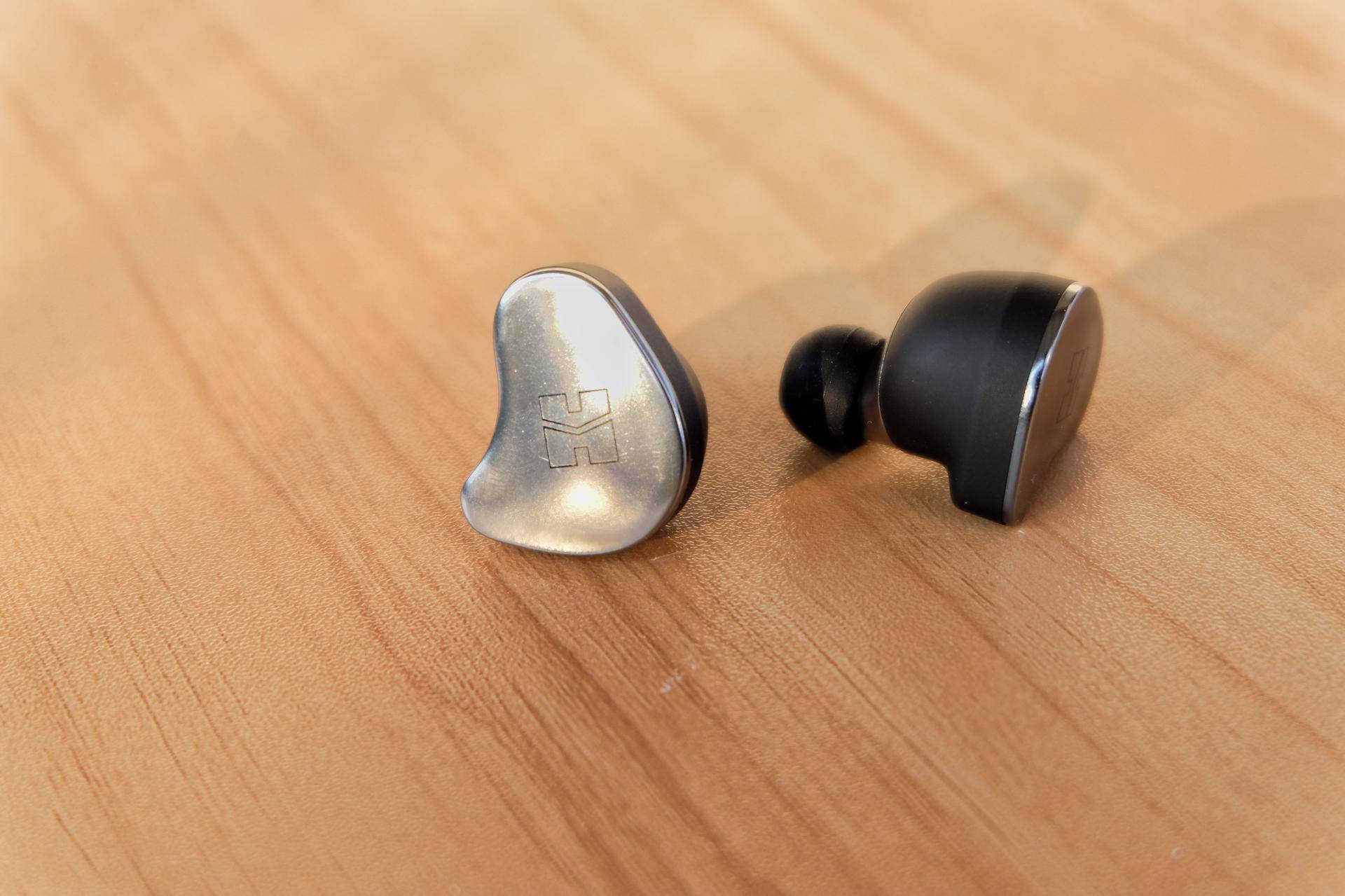 耳放居然塞进来耳机里面？HIFIMAN TWS800 体验
