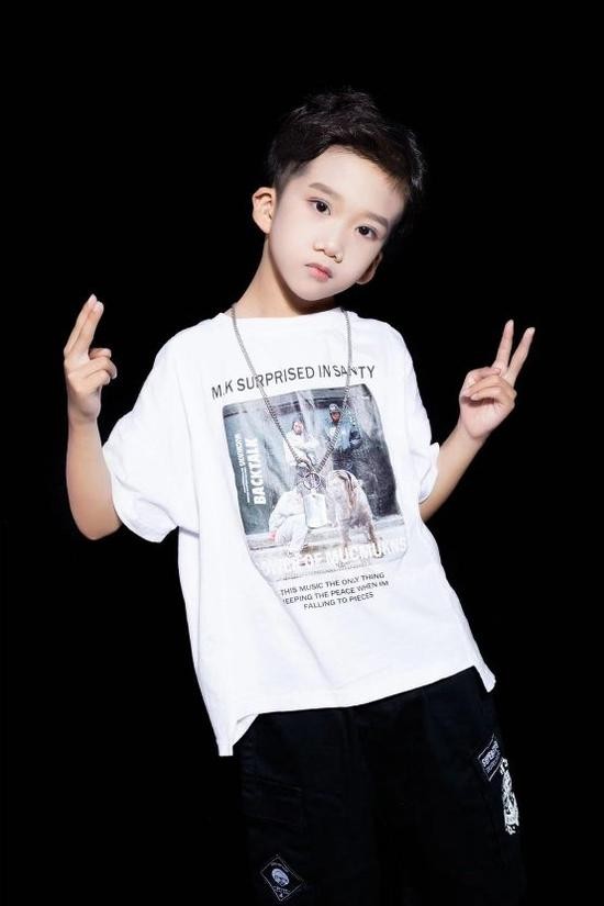 2021精英童模超级联赛官方发言人——童昭维