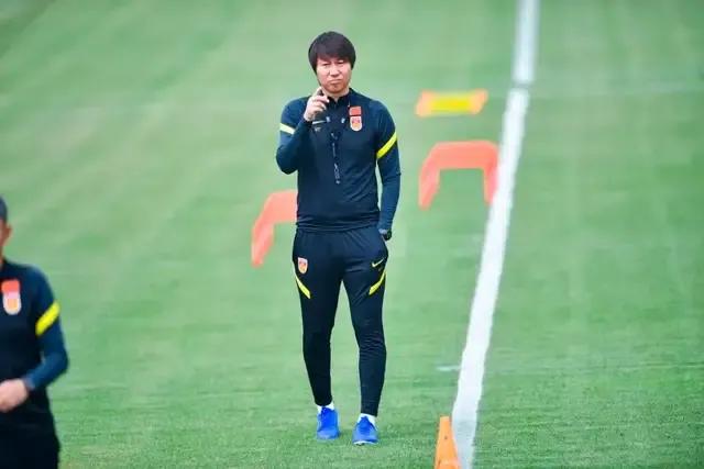 国家队凌晨两点首战袋鼠是战而胜之还是功亏一篑？全取3分有没有