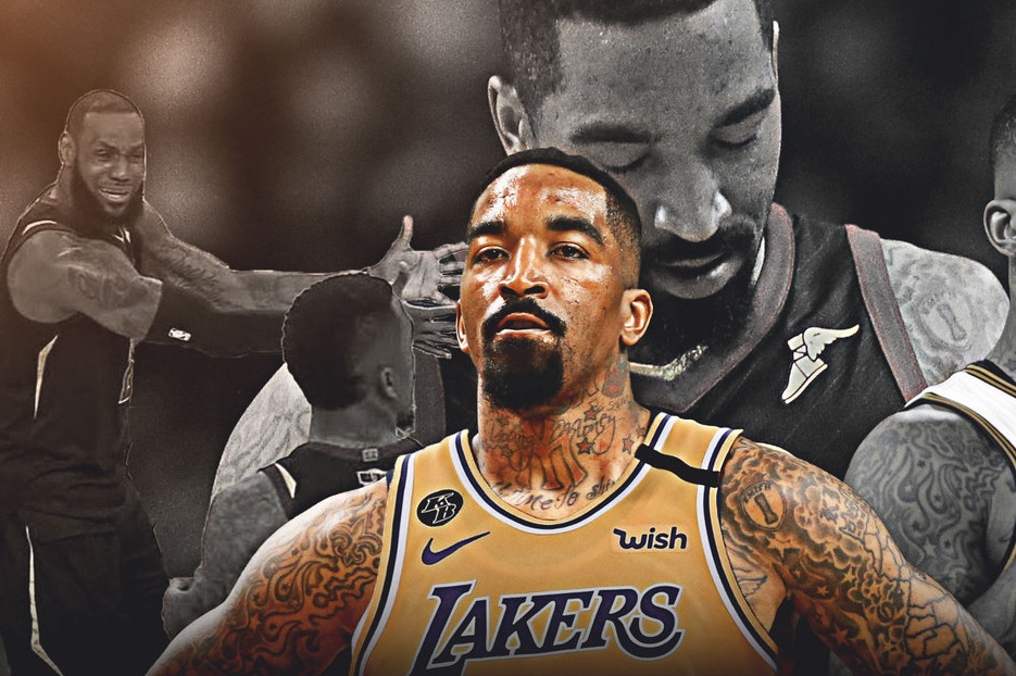 【影片】界外踩線三分！JR再次上演五大糗搞笑表演，詹姆斯：你是猴子派來整我的吧？-黑特籃球-NBA新聞影音圖片分享社區