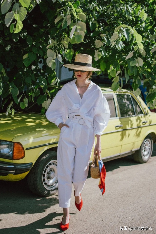 不懂辨色就要谨慎穿衣，最专业“显白穿搭”，值得黑黄皮女人收藏