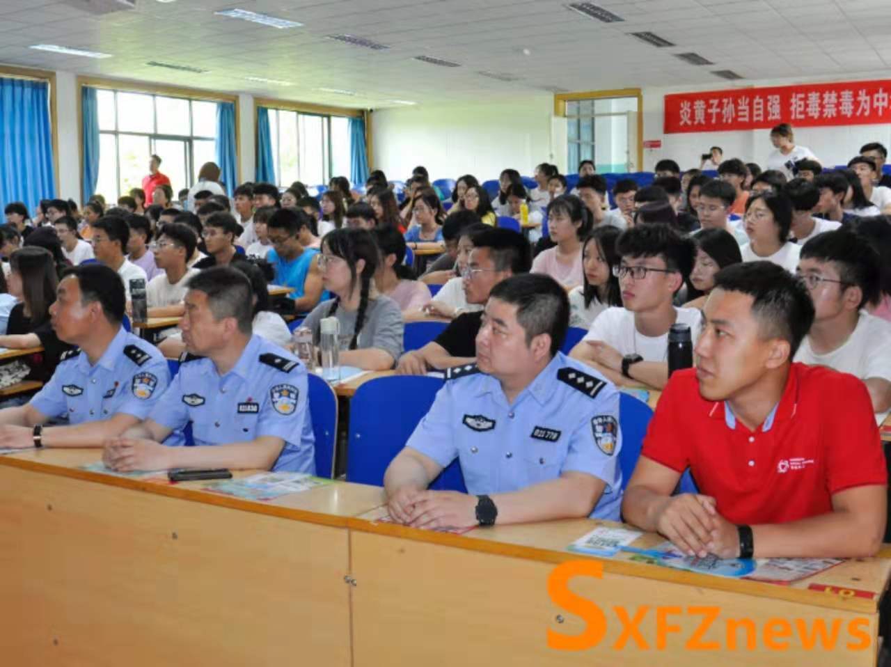 大同市平城区禁毒委联合大同大学开展“国际禁毒日”主题宣传活动