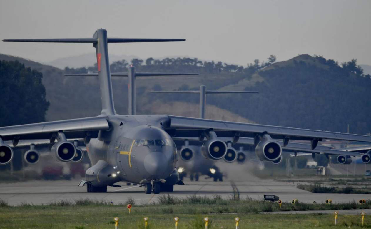 待遇让美军也酸了，运20第4次飞出国门，美盟友