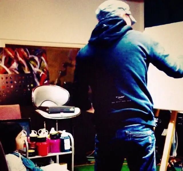 参观朱茵在香港的豪宅，被黄贯中宠爱了20年，连