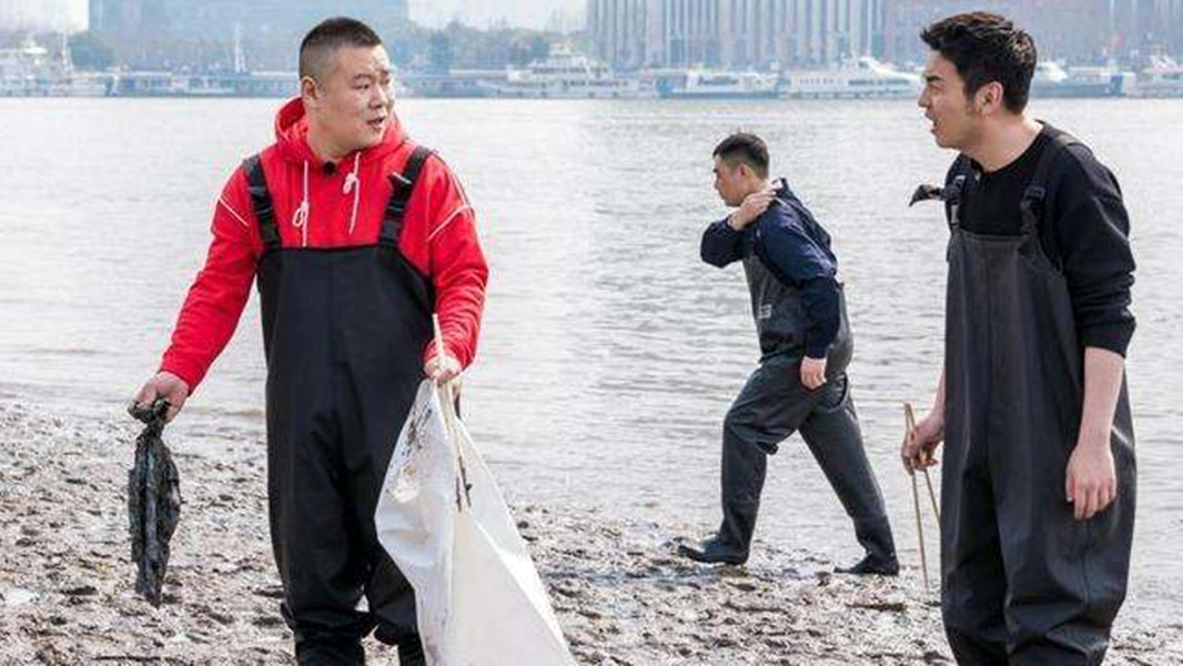 岳云鹏老婆自曝需手术，"秃头"造型令人