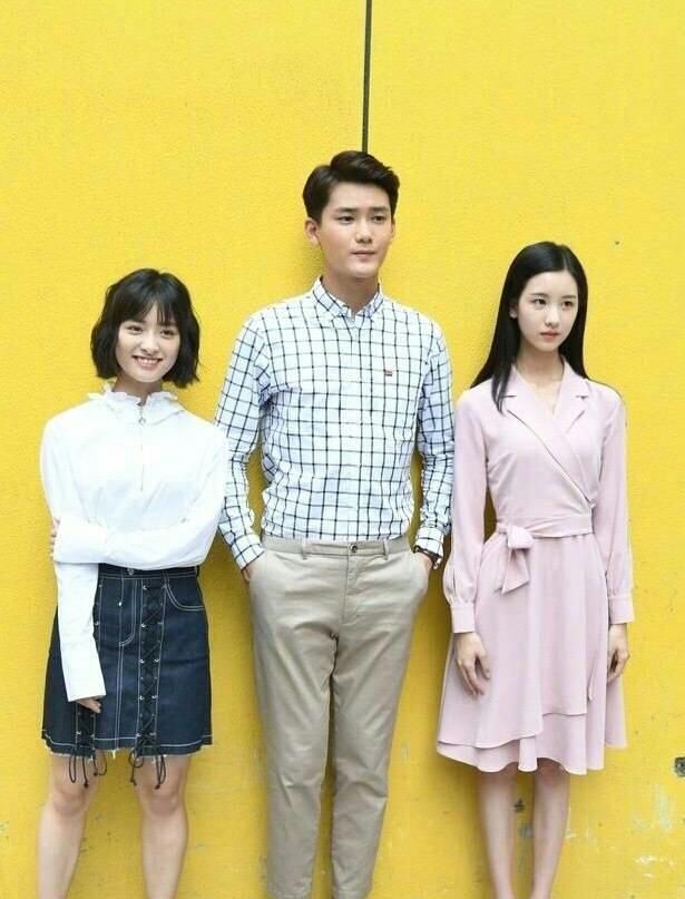 沈月新杂志大变脸，顶鸡窝头被称撞脸杨丞琳，鼻梁像插钢筋疑整容