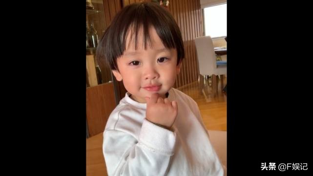 鄭嘉穎夫婦慶祝情人節兼兒子2歲生日陳凱琳製作蛋糕為兒子慶生