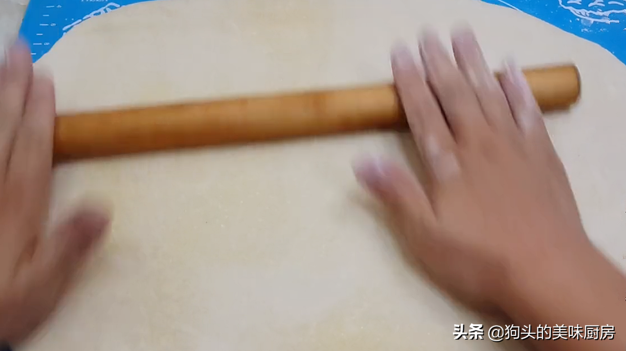 這零食我連吃了三天，一口一個，比麵包還好吃，太香了