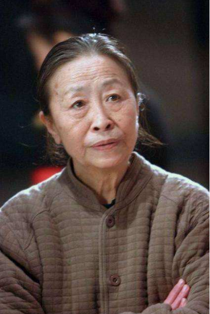 “丑娘”年轻时是校花？原以为是闹着玩，看到